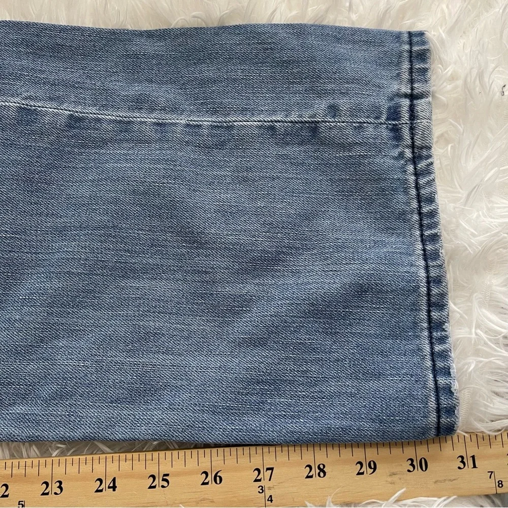 Levi’s 501 Jeans Men’s 36X32 Straight Leg Button Fly Distressed Medium Wash